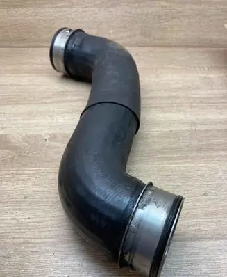 Mercedes-Benz E W211 Intercooler hose/pipe A2115282782