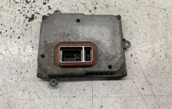 Audi A4 S4 B7 8E 8H Headlight ballast module Xenon 1307329115 1035500015