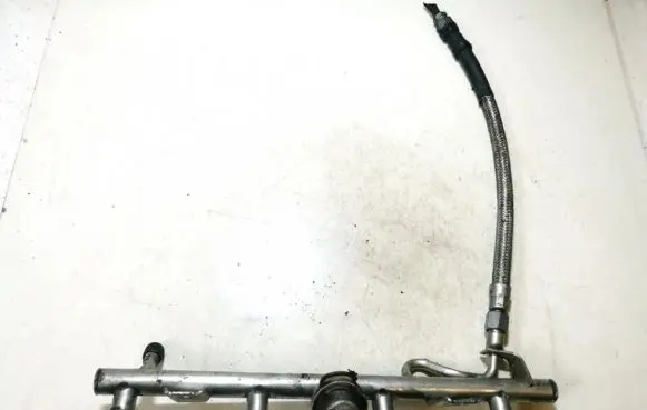 Mercedes-Benz C W203 Fuel main line pipe 229904