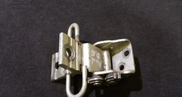 Audi 80 90 S2 B4 Rear door lower hinge 893833411