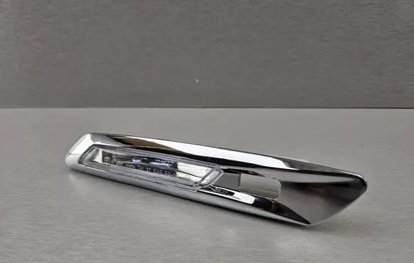 BMW 5 F10 F11 Front fender indicator light 7154170 63137154170