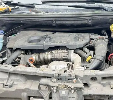 Peugeot 2008 I Engine 0135SW 10JBJM3091680 9804377980