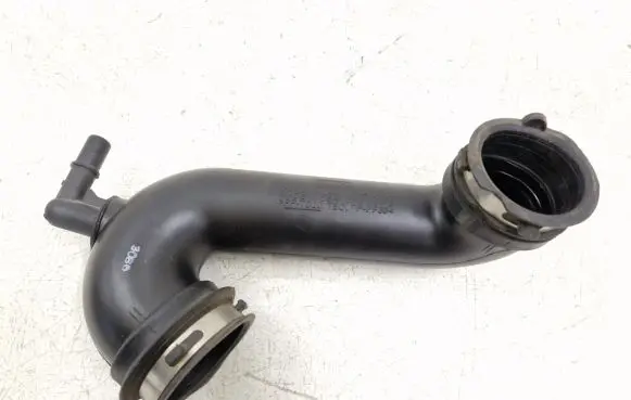 Ford Fusion II Turbo air intake inlet pipe/hose DG939R504 DG939R504AB CDQ9B