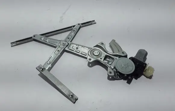 Renault Koleos II Rear window lifting mechanism without motor 822165HA0A