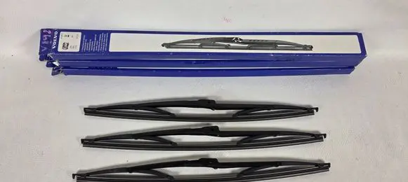Volvo S70 V70 V70 XC Rear wiper blade 9139571