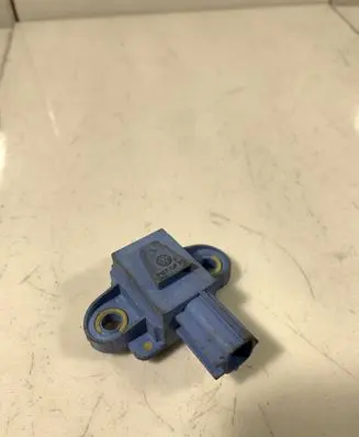 Volkswagen Golf V Airbag deployment crash/impact sensor 1K0955557A