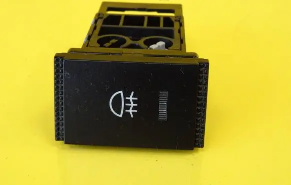 Fog light switch