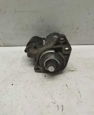 Volkswagen Golf IV Starter motor 020911023f