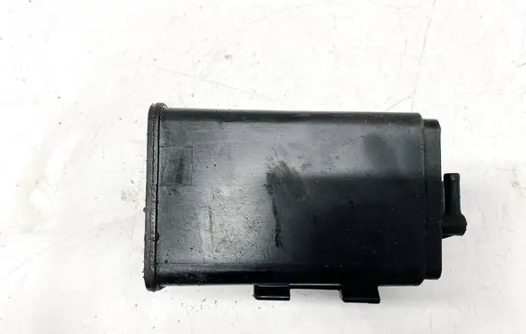 Mitsubishi Grandis Active carbon filter fuel vapour canister 