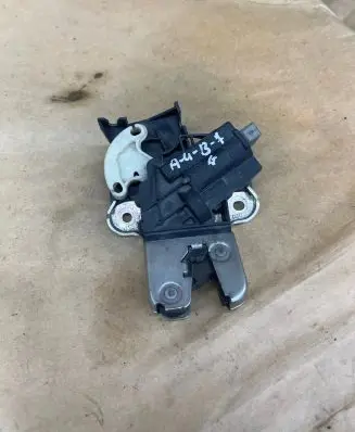 Audi A4 S4 B7 8E 8H Tailgate/trunk/boot lock/catch/latch 4F5827505D