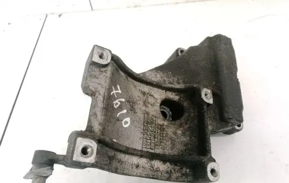 Alfa Romeo 147 Engine mounting bracket 60629422