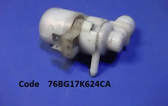 Ford Sierra Windscreen/windshield washer pump 76BG17K624CA