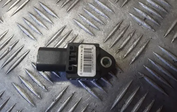 Mercedes-Benz A W169 Airbag deployment crash/impact sensor A1698202226
