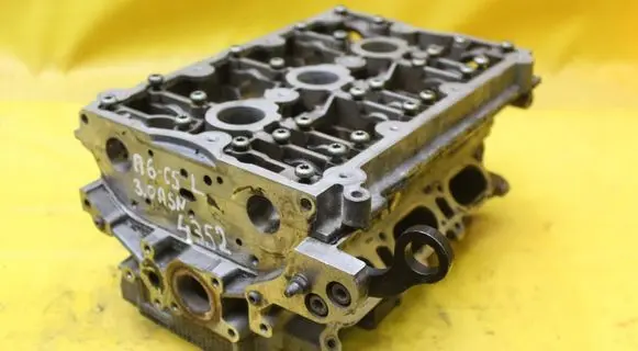 Audi A4 S4 B6 8E 8H Engine head 06C103373F