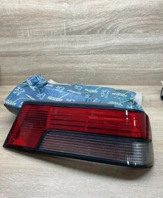 Peugeot 405 Rear/tail lights 635224 6751222