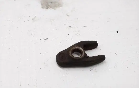 Opel Vivaro Fuel Injector clamp holder
