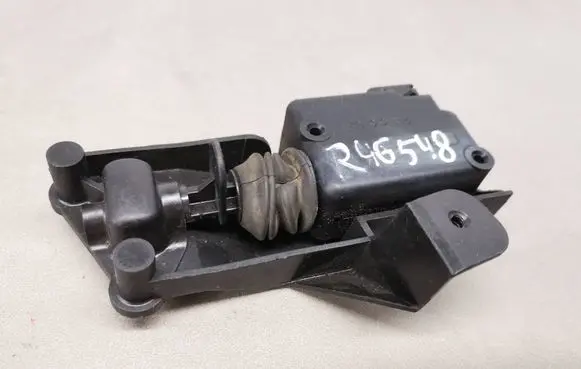 Volvo S70 V70 V70 XC Fuel tank cap lock motor 9152856 3606