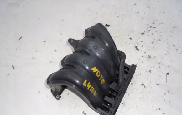 Nissan Note (E11) Intake manifold