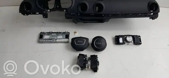 Audi A3 S3 8V Dashboard 8V1858041 CLA188 8V0880201DN