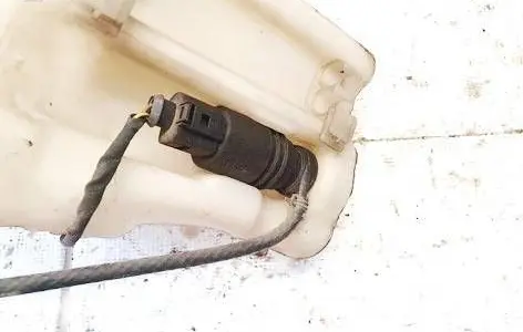 Mercedes-Benz C W202 Windscreen/windshield washer pump