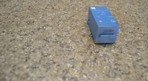 BMW 5 E39 Other relay 1383417