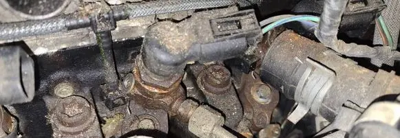 Ford Focus Fuel injector 4m5q9f593ad