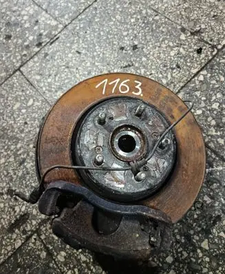 Honda CR-V Front wheel hub
