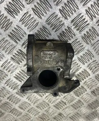 Volkswagen Caddy EGR valve 03G129637A