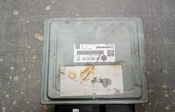 Volkswagen Golf VI Trunk lid opening control unit 