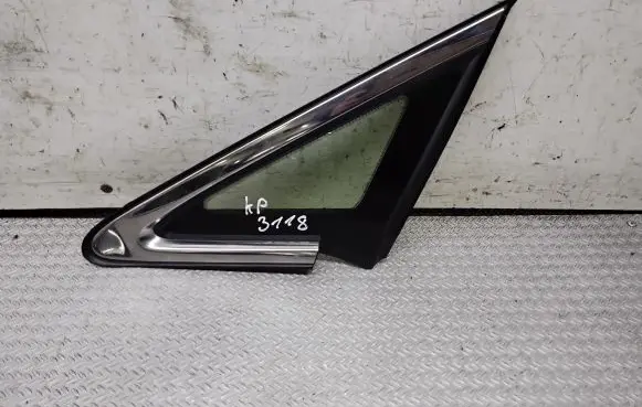 Mazda CX-7 Front triangle window/glass 