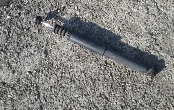 Renault Captur Rear shock absorber/damper 8200389766