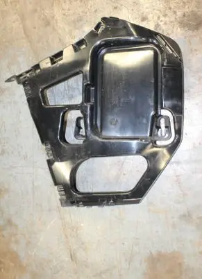 BMW 2 F22 F23 Rear bumper mounting bracket 7285533 10833610 385009881