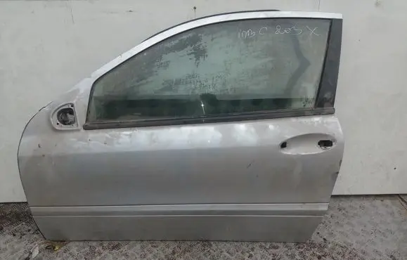Mercedes-Benz CLK A209 C209 Front door