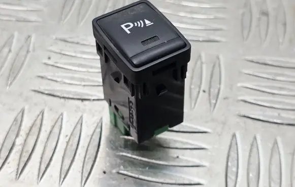 Nissan Navara D23 Parking (PDC) sensor switch 