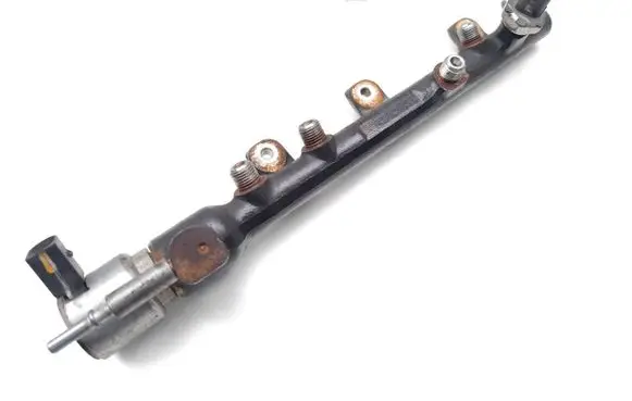 Nissan Navara D23 Fuel main line pipe 175211218R A2C97951300