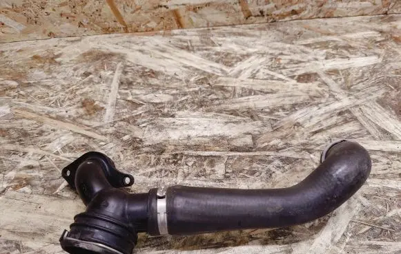 Porsche Panamera (970) Engine coolant pipe/hose 97010623201