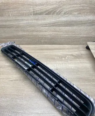 Hyundai Matrix Front bumper lower grill 8656117000