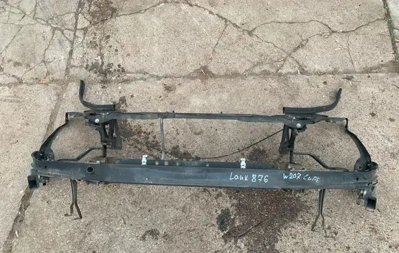 Mercedes-Benz E C207 W207 Radiator support slam panel 207620032