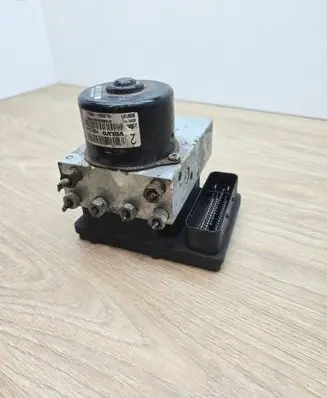 Volvo XC90 ABS Pump 30793445 00401396E0 10092504153