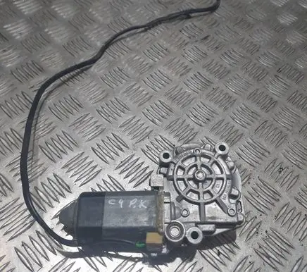 Audi A6 S6 C4 4A Front door window regulator motor 0531826001