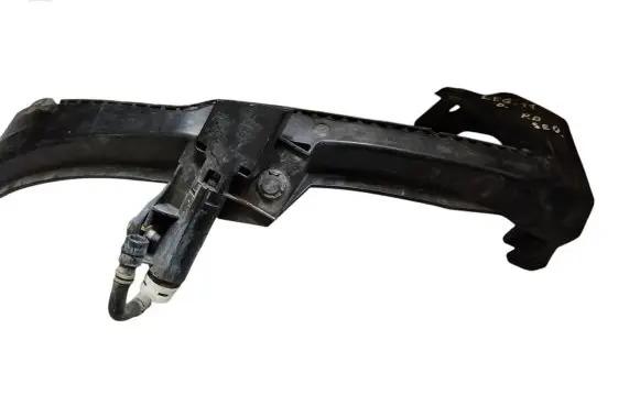 Subaru Legacy Headlight/headlamp mounting bracket