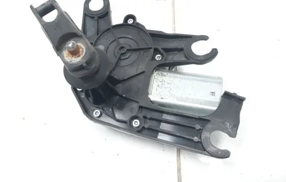 Peugeot 308 Rear window wiper motor 53031812