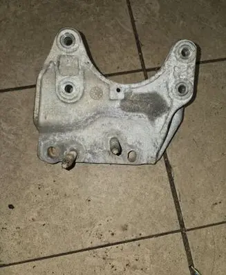 Ford Transit Custom Gearbox mounting bracket GK217M125DA