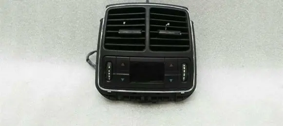Mercedes-Benz CLS C219 Rear air vent grill A2118302254