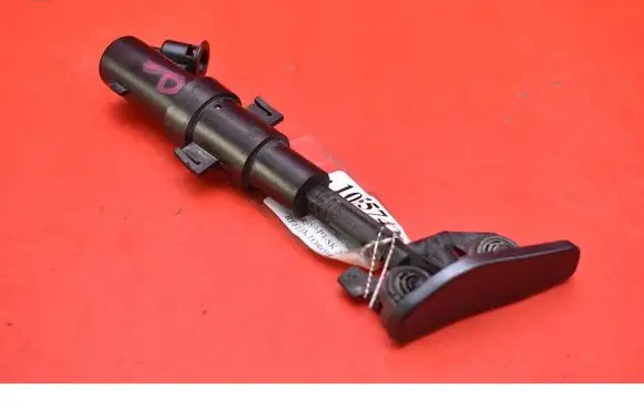 BMW 3 E46 Windshield washer spray nozzle 