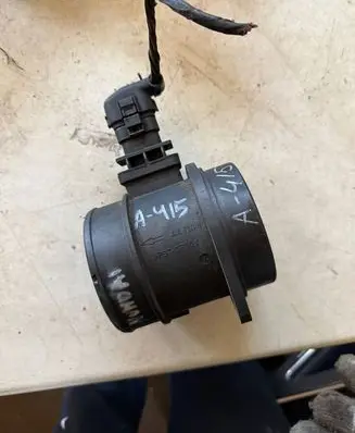 Hyundai Santa Fe Mass air flow meter F00C2G7025