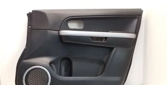 Suzuki Grand Vitara II Front door card panel trim 8571205J30