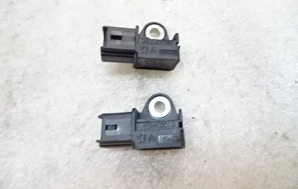 Citroen C4 II Airbag deployment crash/impact sensor 9802402080