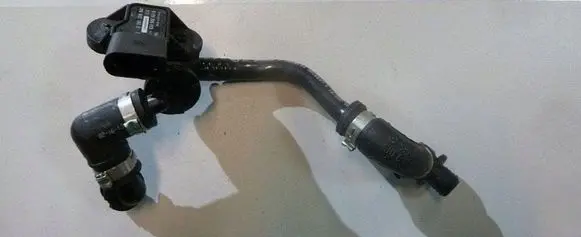 Volkswagen Golf VII Air pressure sensor 036906051
