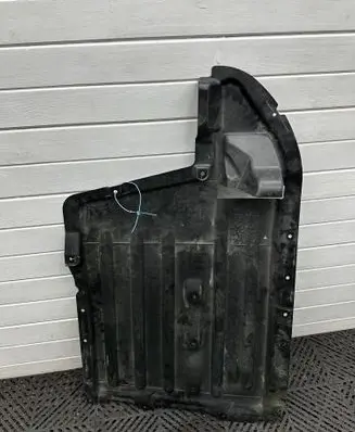 BMW X5 G05 Front underbody cover/under tray 7424884